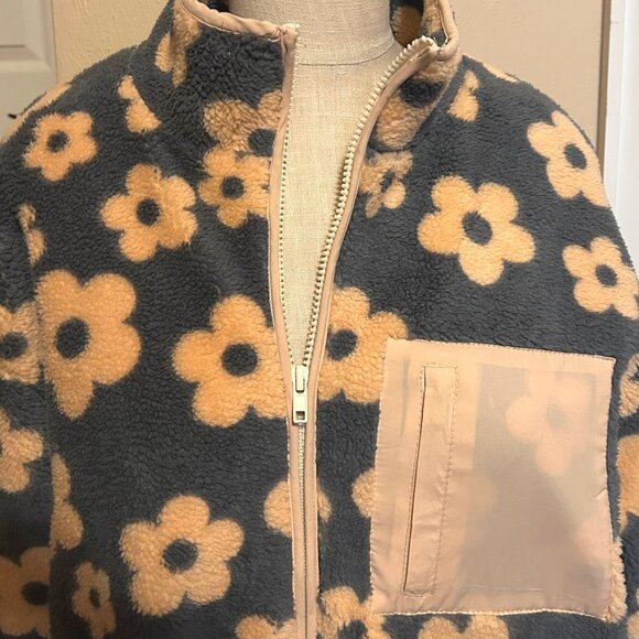 Bestto Brand Fully Lined Floral Fleece Jacket Womens Sz Large in MINT Condition - Picture 3 of 8